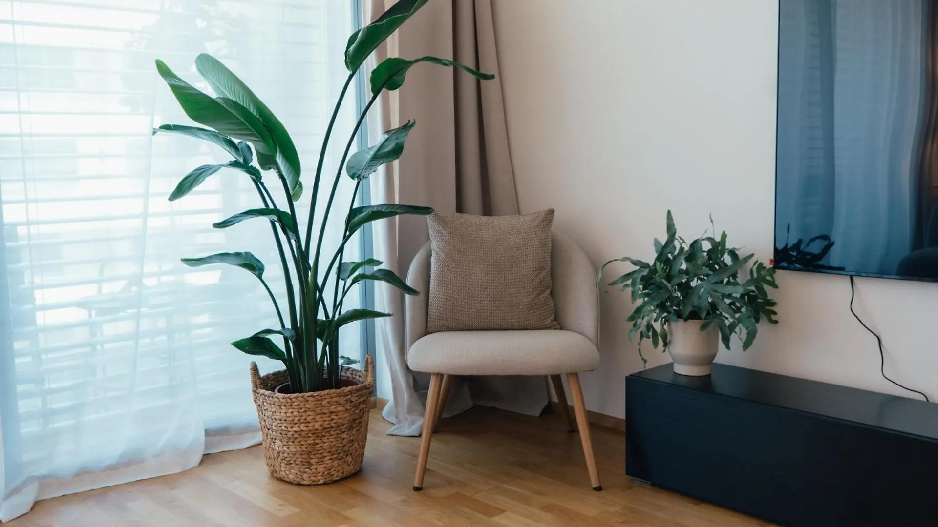 Stylish 110M2 Apartment Near Prague Center