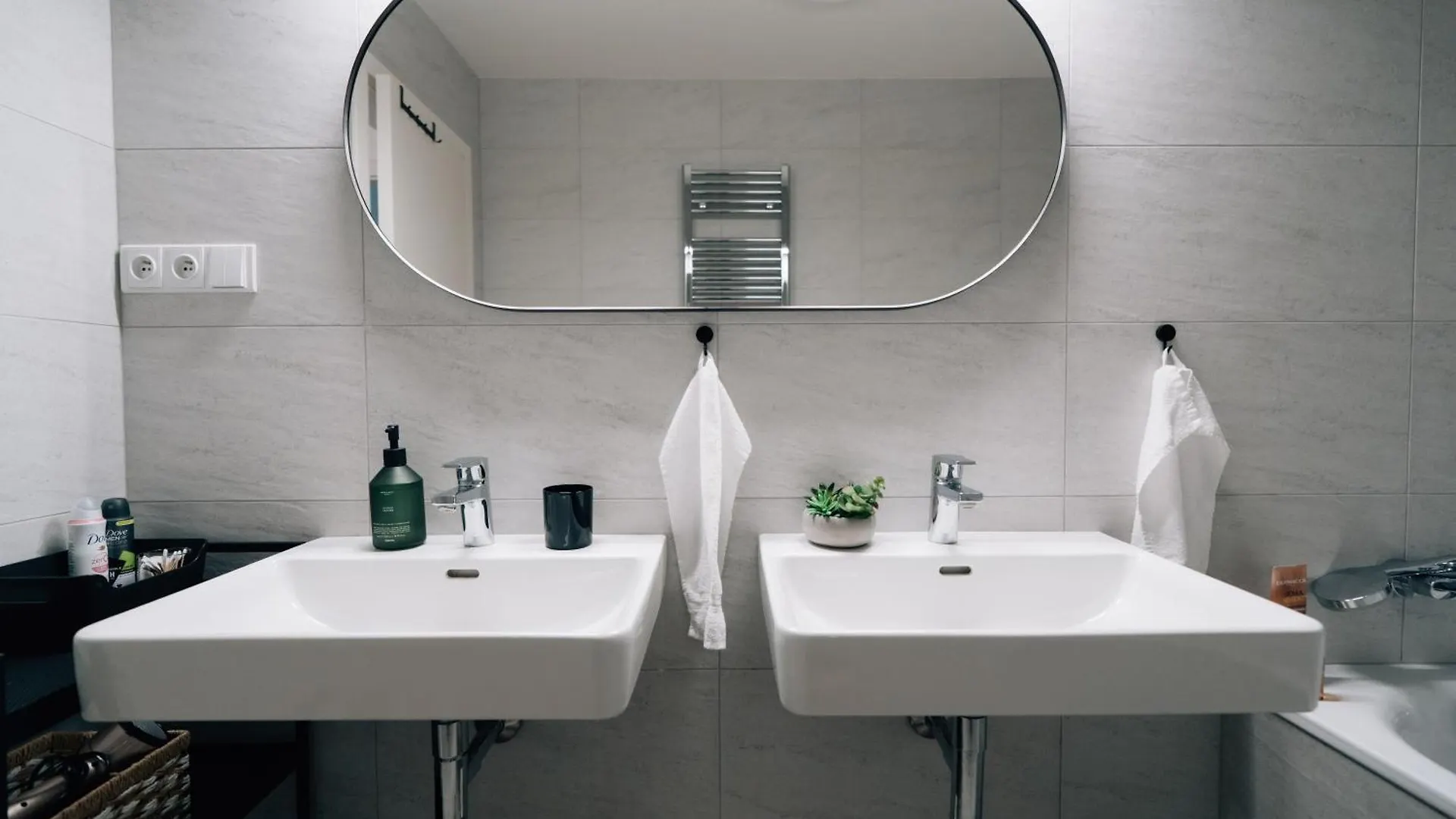 Stylish 110M2 Apartment Near Prague Center Τσεχία