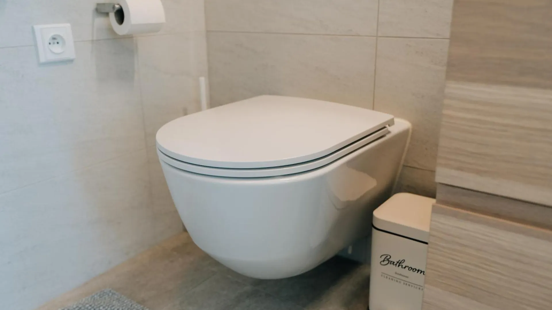Stylish 110M2 Apartment Near Prague Center